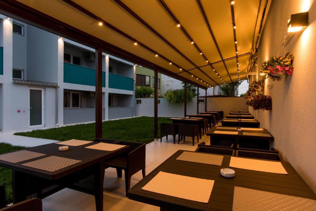 Turquoise Boutique Hotel Navodari Exterior photo