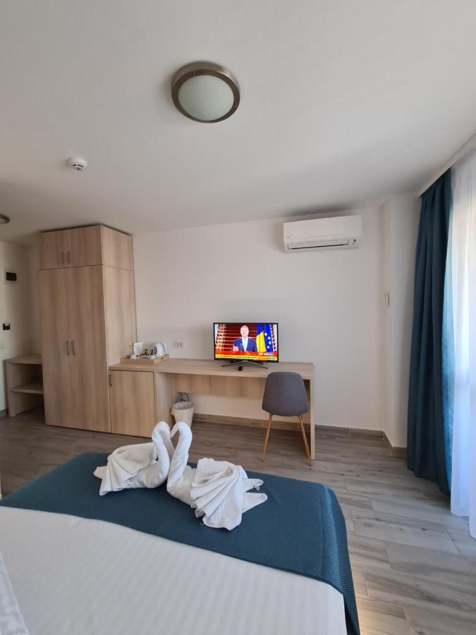 Turquoise Boutique Hotel Navodari Exterior photo